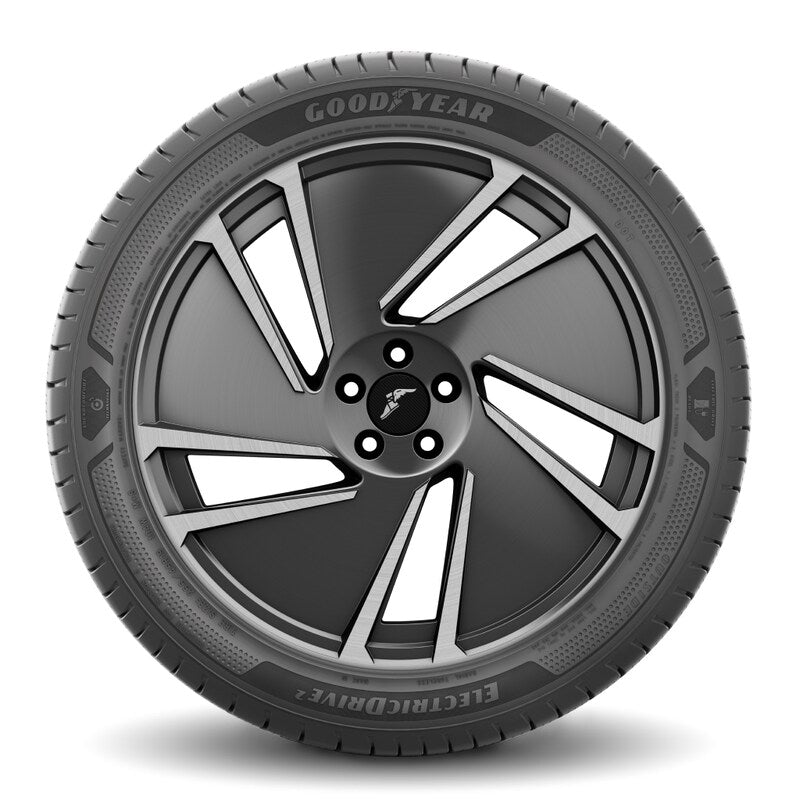 ElectricDrive™ 2 215/55R17